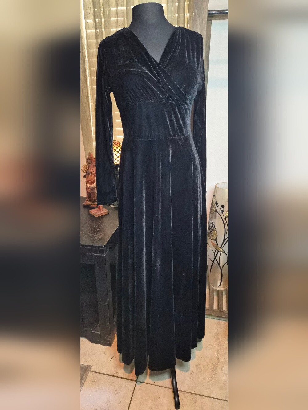 Urban Coco Black Velvet Long Sleeve Maxi Dress #0394